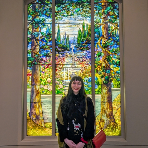 Meet Your Posher, Jules - Picture 1 of 4